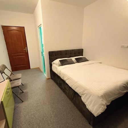 Chic Boutique Dumbrava Apartment ซีบิว ภายนอก รูปภาพ